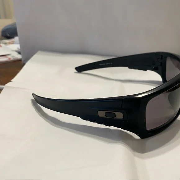 Oakley Det Cord safety rated sunglasses - Picture 4 of 7